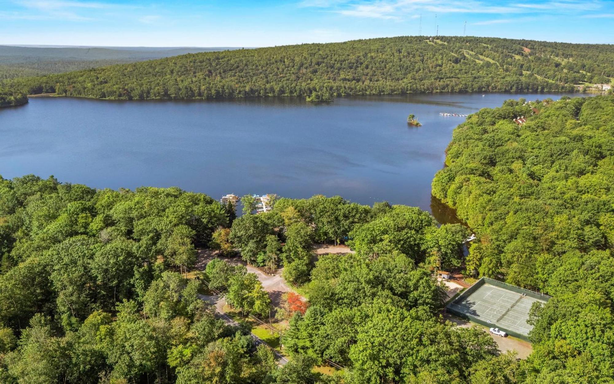 Highland Hideaway By Avantstay Group Poconos Retreat W Patio Game Room Lake Harmony Exterior photo
